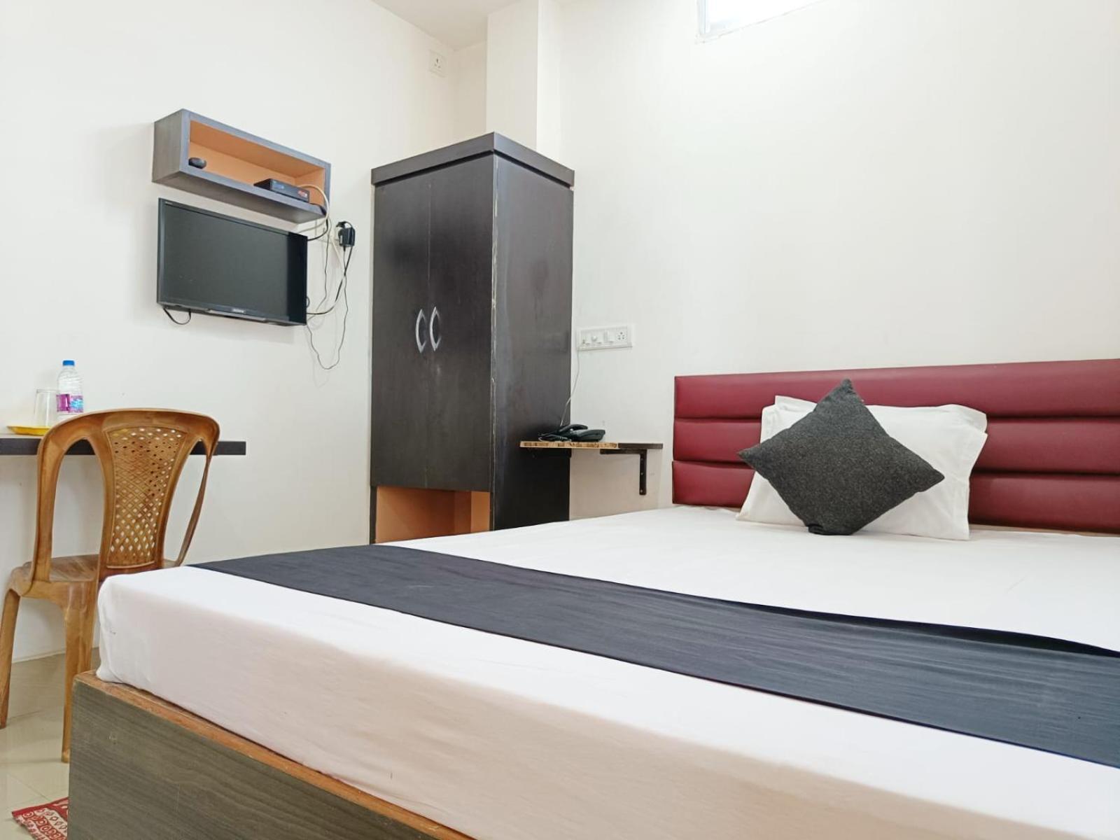Hotel Executive Inn Hailakandi エクステリア 写真